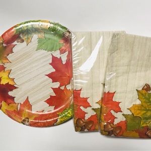 Thanksgiving Bundle Large Plates & Large Napkins for  18 Guest